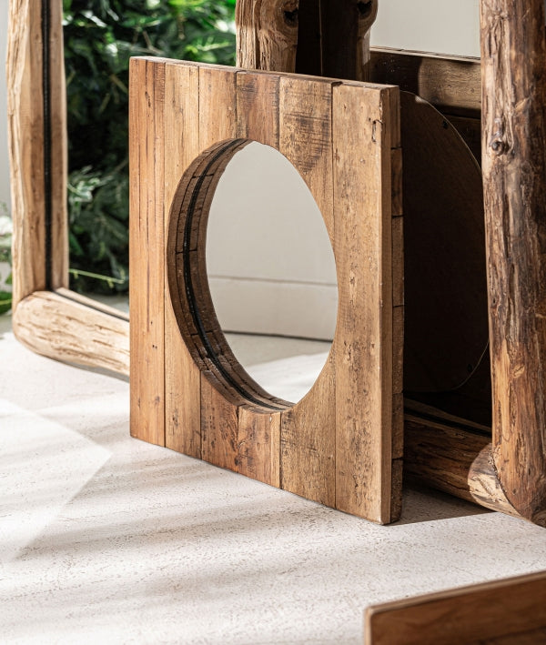<h2>Miroir</h2>